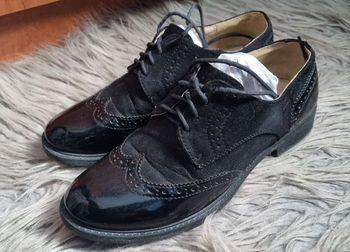 Derbie noir (cuir verni et daim) 37