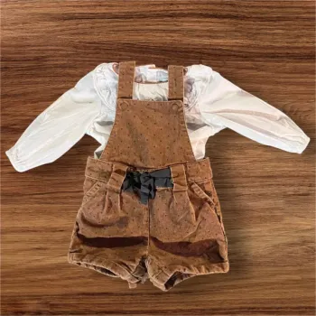 Ensemble teeshirt + salopette courte