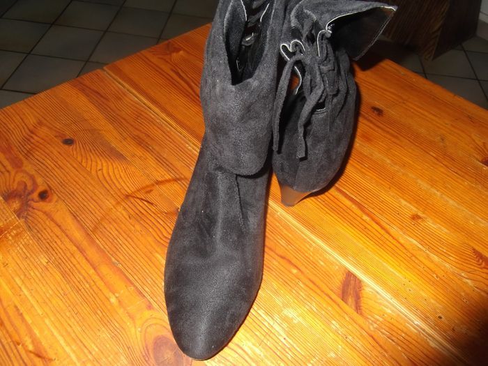 BOOTS / bottines taille39 - photo numéro 2