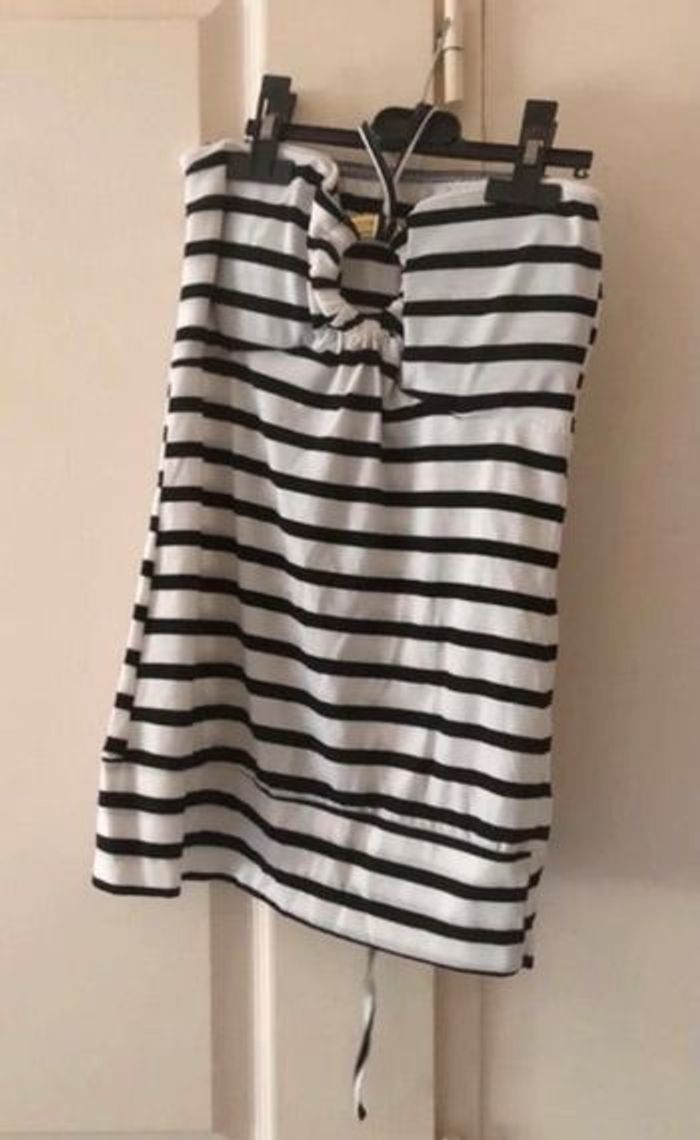 Top blanc rayures noires