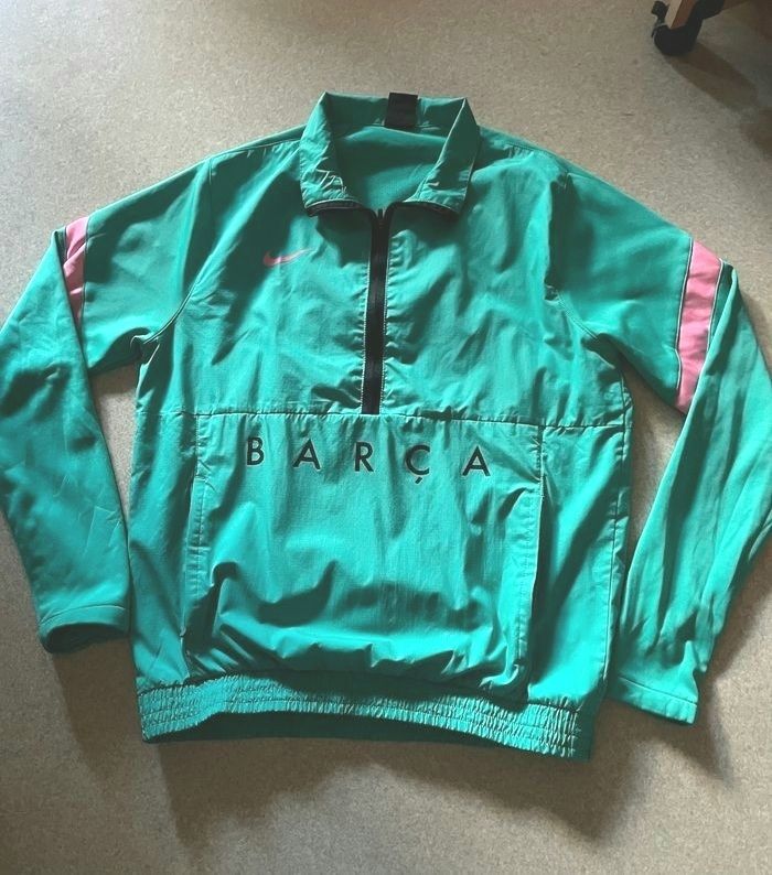 sweat shirt microfibre nike homme taille M imprimé Barca vert clair en parfait etat - photo numéro 7