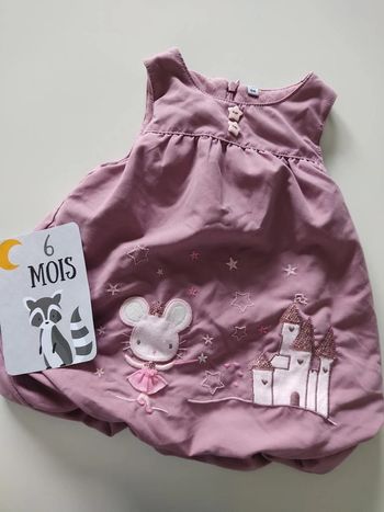 Robe épaisse taille 6 mois