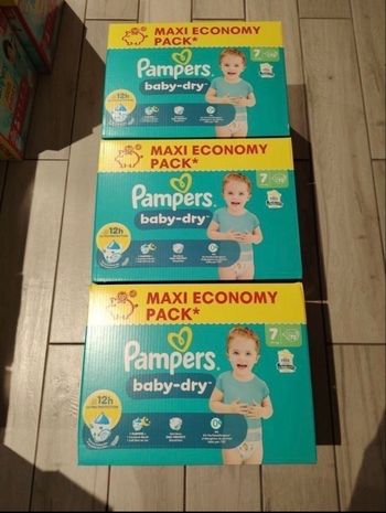 3 cartons couche Pampers taille 7