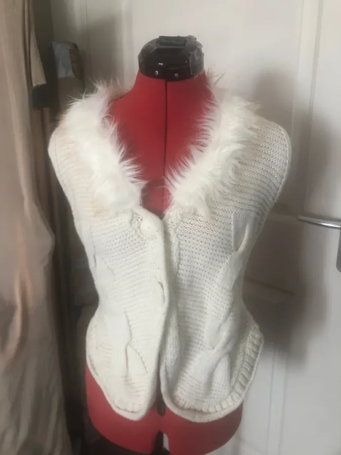 Haut fausse fourrure femme 👚 - photo numéro 2