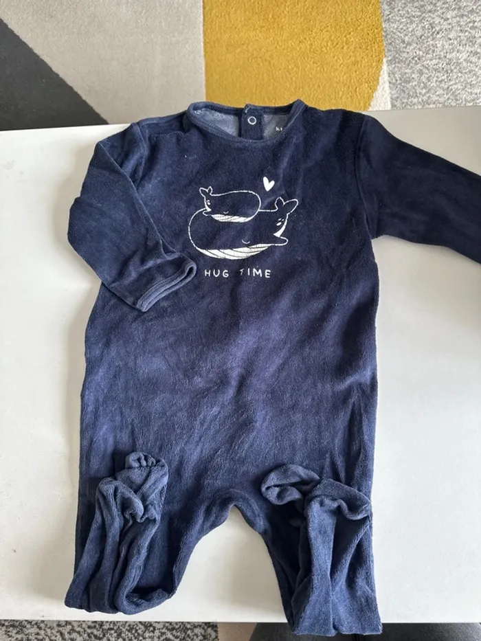 Lot 9 pyjama hiver 18 mois - photo numéro 5