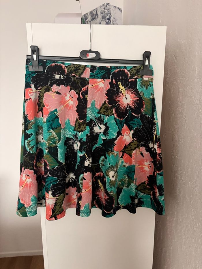 jupe à fleurs - photo numéro 2