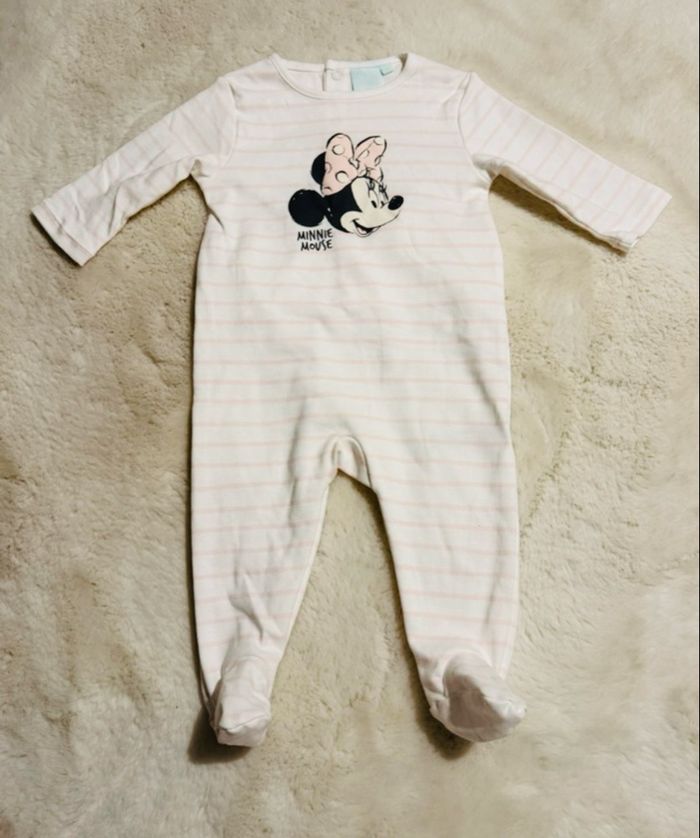 Lot de pyjama Minnie / Taille 6 mois - photo numéro 6