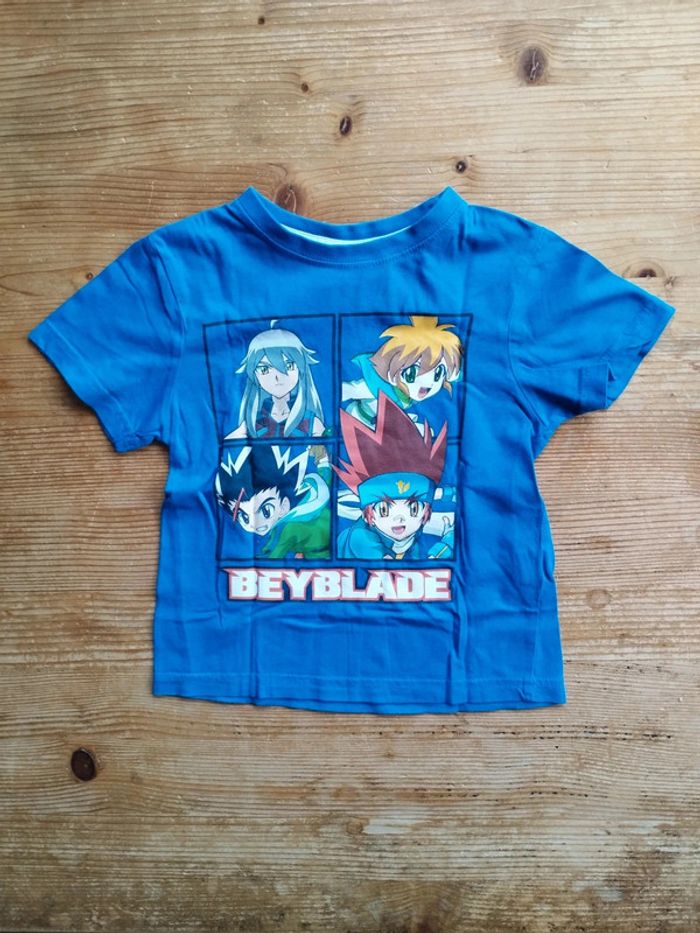 🔵 Tee-shirt Beyblade Bleu – 5 Ans – Très Bon État