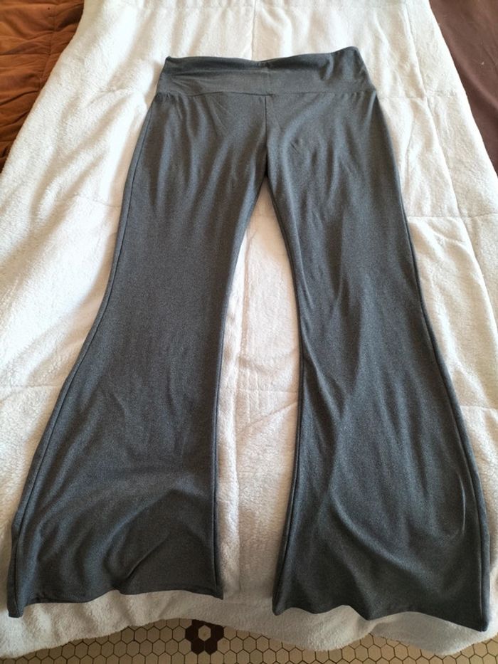 Pantalon gris patte d'éléphant 1XL