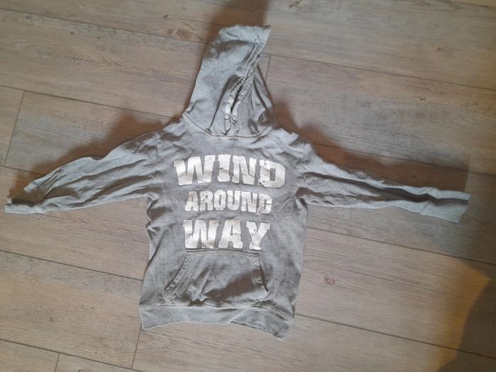 Sweat à capuche 8 ans