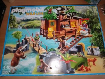 Playmobil  5557 
Cabane des aventuriers dans les arbres
Wild Life
