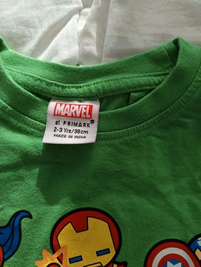 T shirt marvel 2/3ans tbe - photo numéro 3