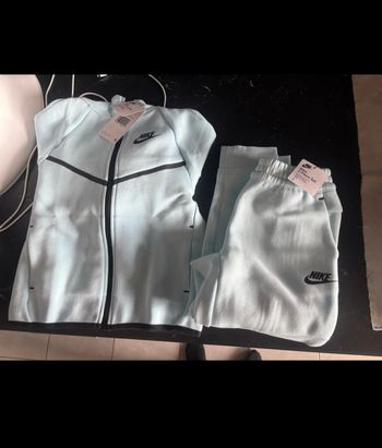 Nike tech fleece
