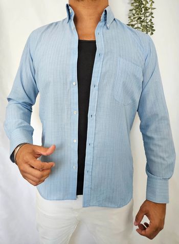 Chemise vintage bleu Yves Saint Laurent logo brodé
