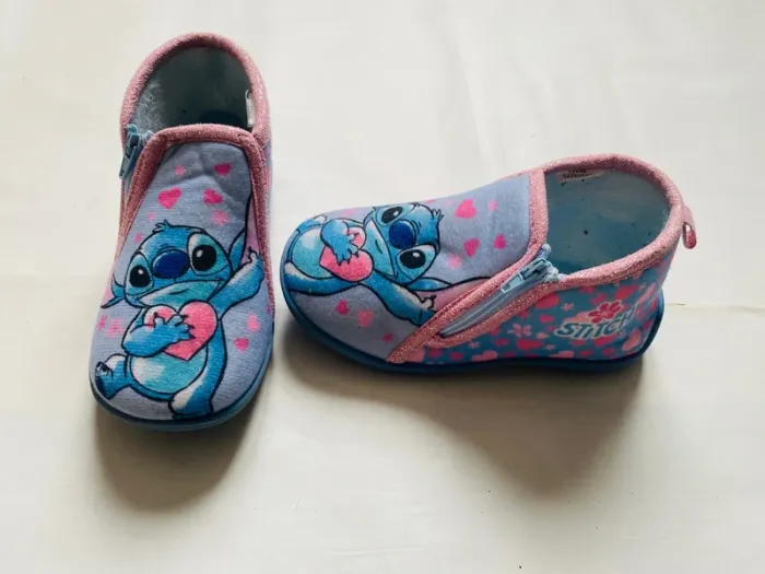 Chaussons fille 25 Disney - photo numéro 2