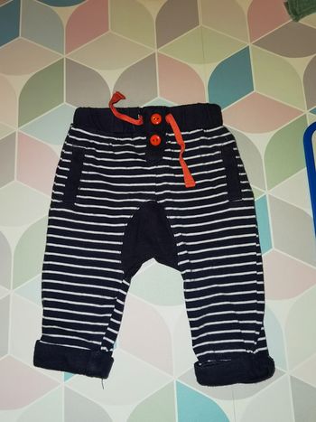 D2338 - pantalon garçon 1 mois