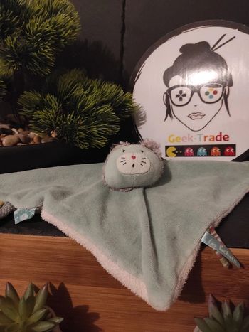 Doudou Plat Chat Les Pachats billes Moulin Roty Minoucha Bleu #geektradedoudou