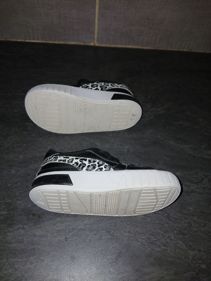 Chaussure puma 24 - photo numéro 4