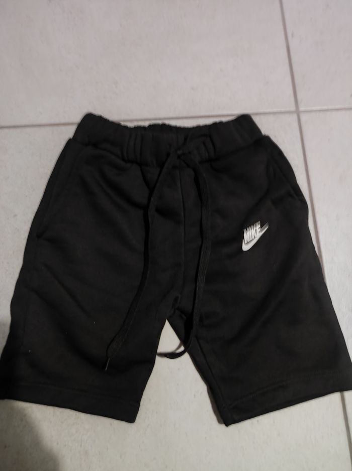 Short nike