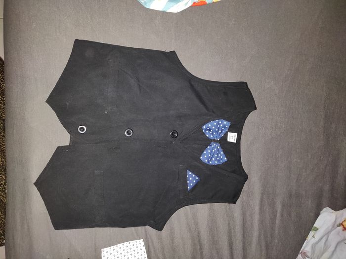 Costume noir taille 7 ans neuf avec sa chemise 6 ans - photo numéro 6