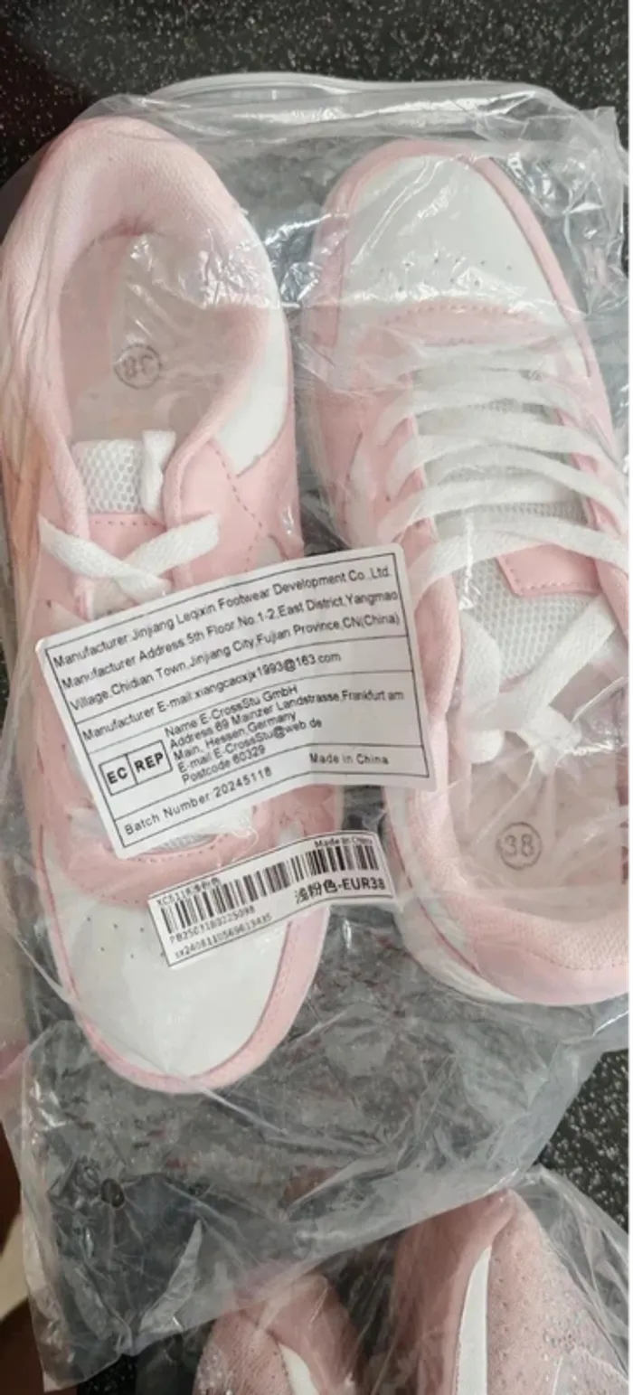 Baskets femme rose et blanc SHEIN neuves taille 38 - photo numéro 2
