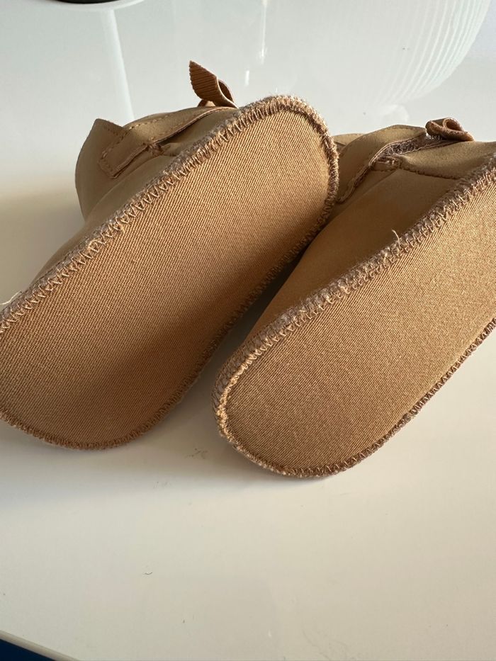 Petite chaussure - photo numéro 2