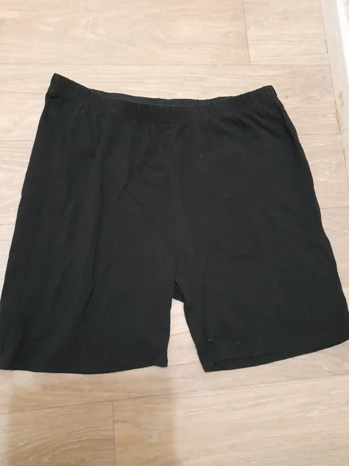 short taille 46/48