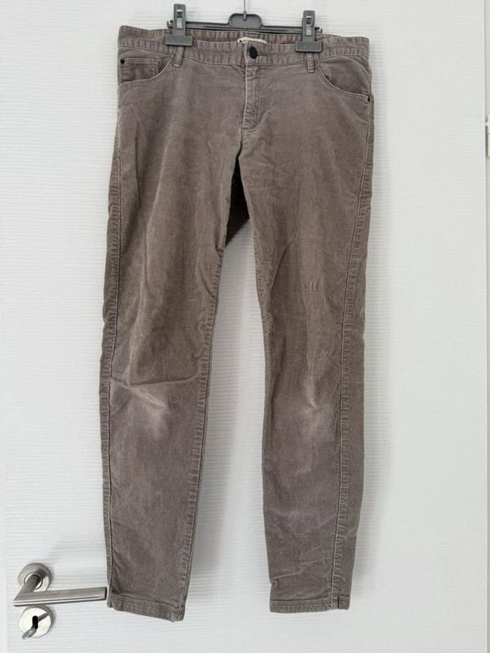 Pantalon slim skinny droit en velours beige gris clair