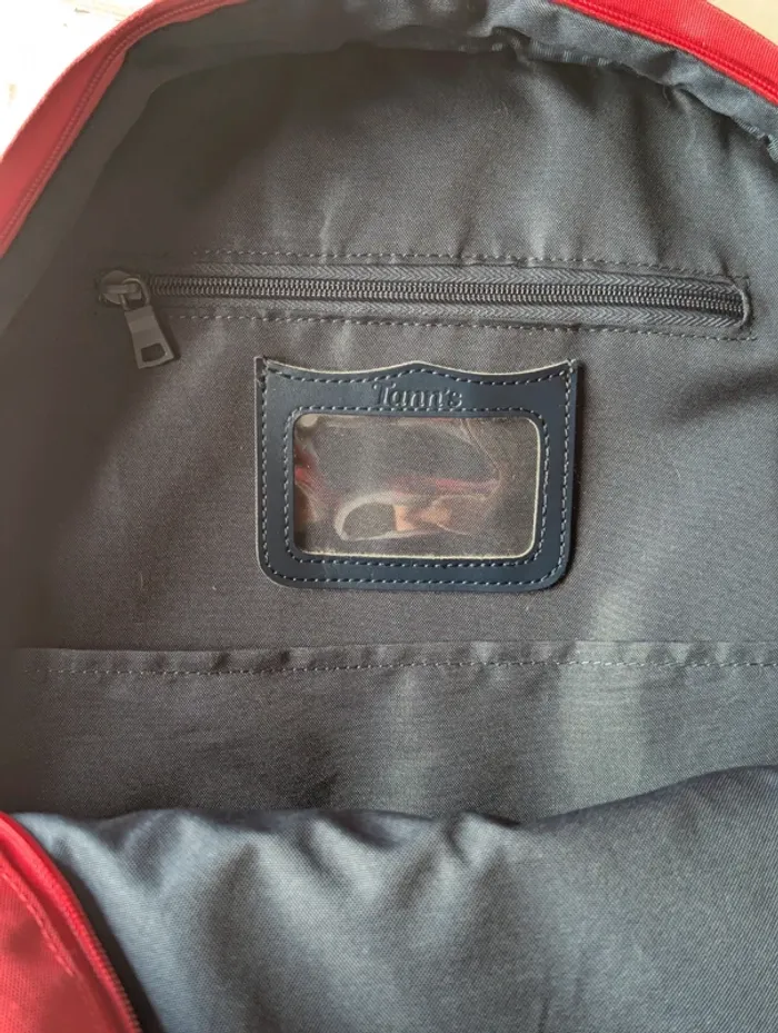 Sac à dos Tann's rouge, bleu et gris brodé T – modèle T'max - photo numéro 4
