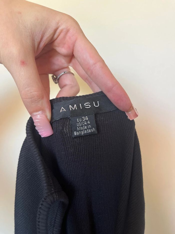 Belle robe noire avec ouverture sur la jambe, taille 34 - photo numéro 4
