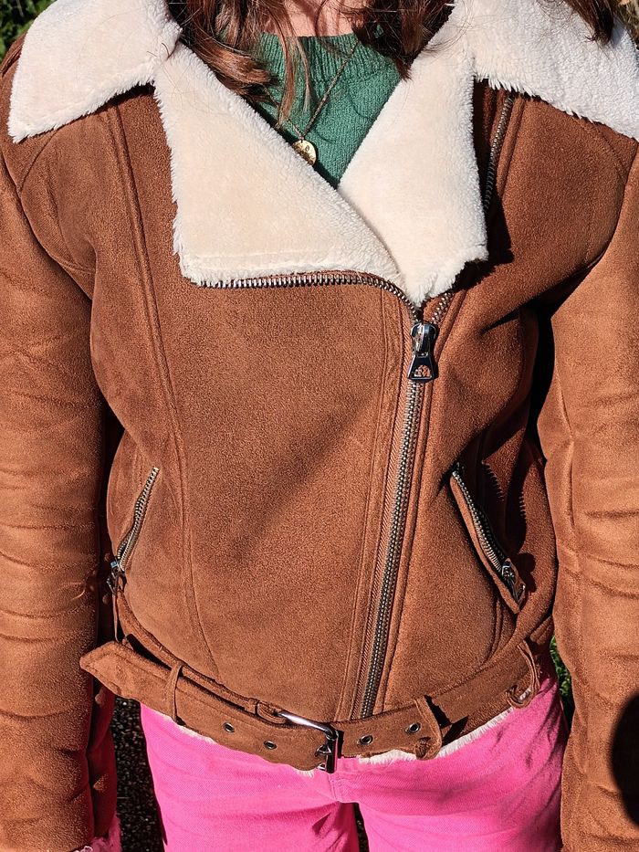Veste en Daim Marron & Blanche Femme | Look Automne / Hiver 🍂🌾 - photo numéro 8