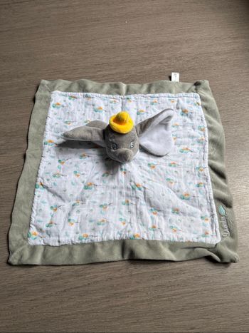 Grand doudou plat Dumbo gris neuf sans étiquette