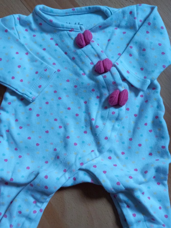 Lot 2 pyjamas et 6 bodies - photo numéro 5