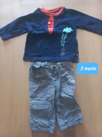 Lot tee-shirt ML et pantalon 3 mois