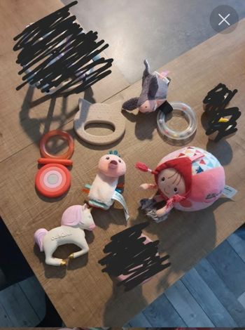 Lot jouets de dentitions et d'éveil