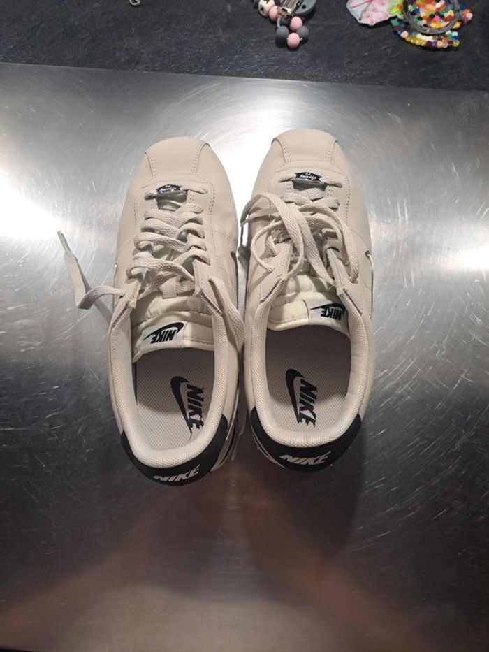 Chaussures nike cortez  taille 41 - photo numéro 3