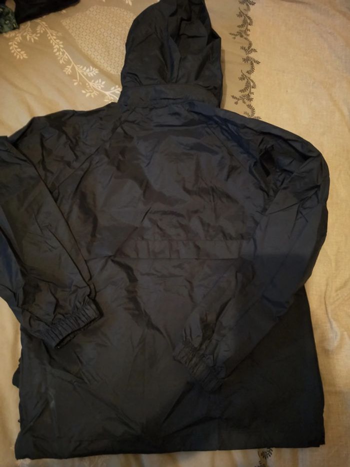Veste de pluie in extenso - photo numéro 2