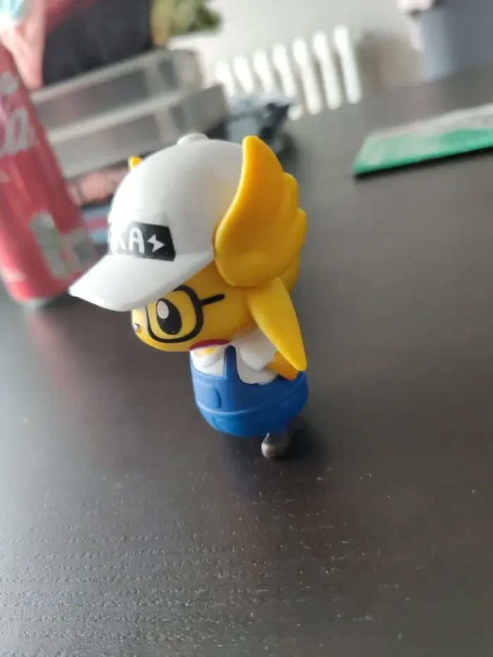 Figurine Pikachu - photo numéro 2