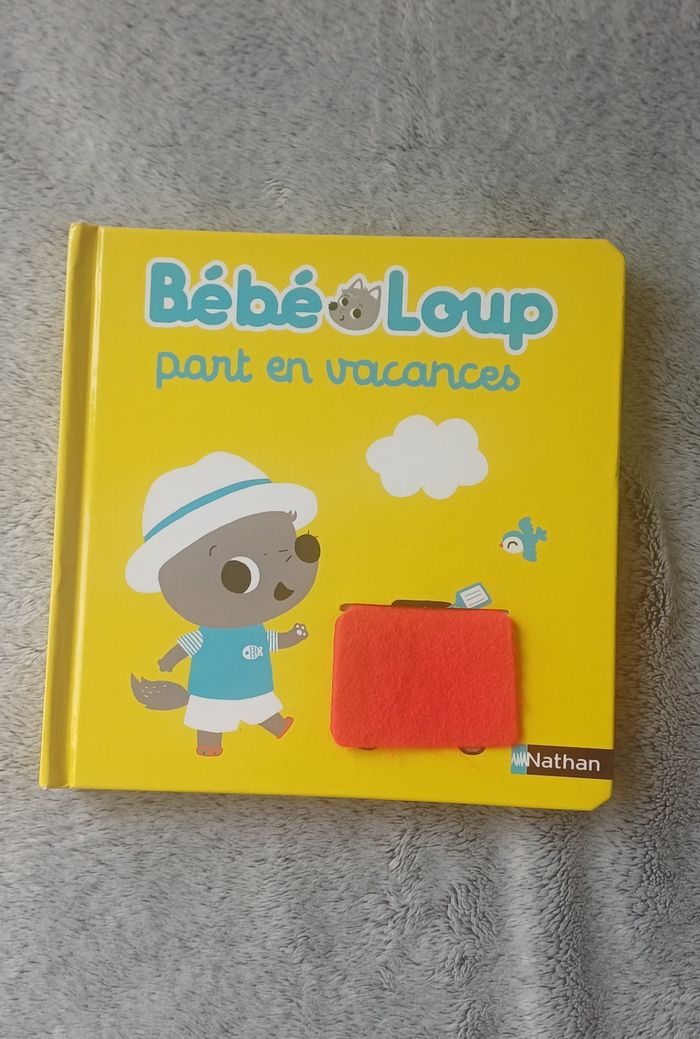 Livre Bébé Loup part en vacances