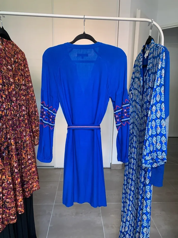 Robe bleu électrique brodée Les Petites taille S neuve - photo numéro 8