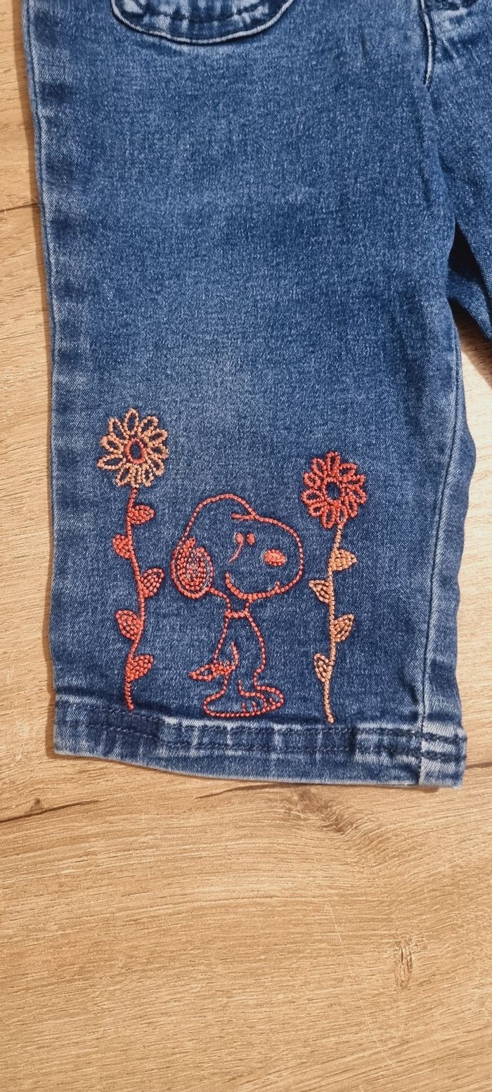 Jeans Snoopy H&M 12 mois - photo numéro 2
