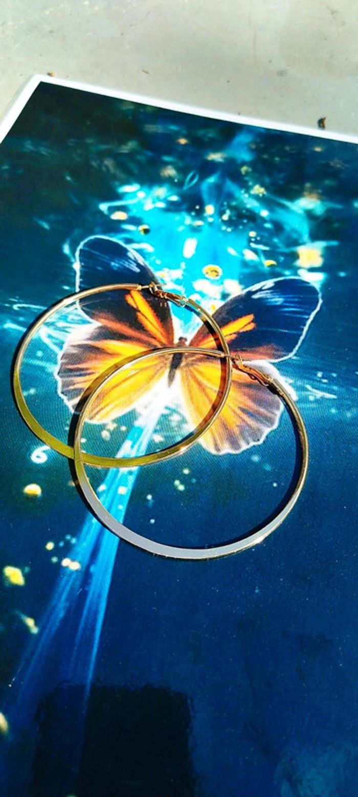 Créoles Élégance – Plaqué Or 24 Carats diam 7 cm - photo numéro 4