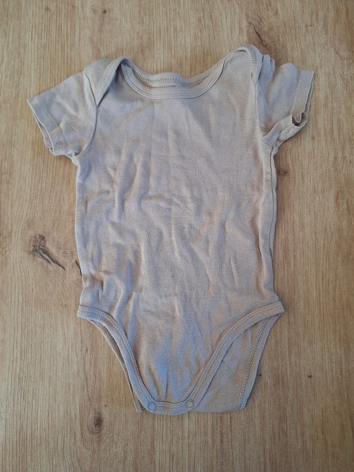 Bodies 9 mois garcons