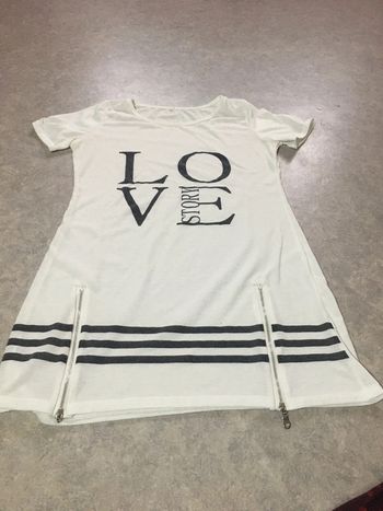 robe blanche manches courtes