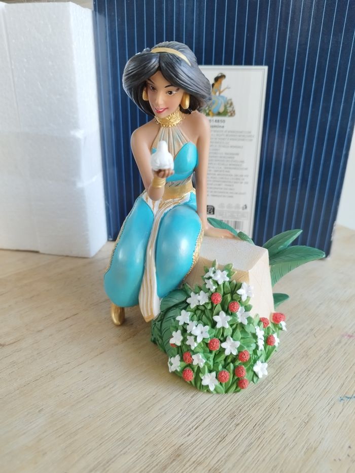 Figurine Disney showcase jasmine jardin botanique - photo numéro 2