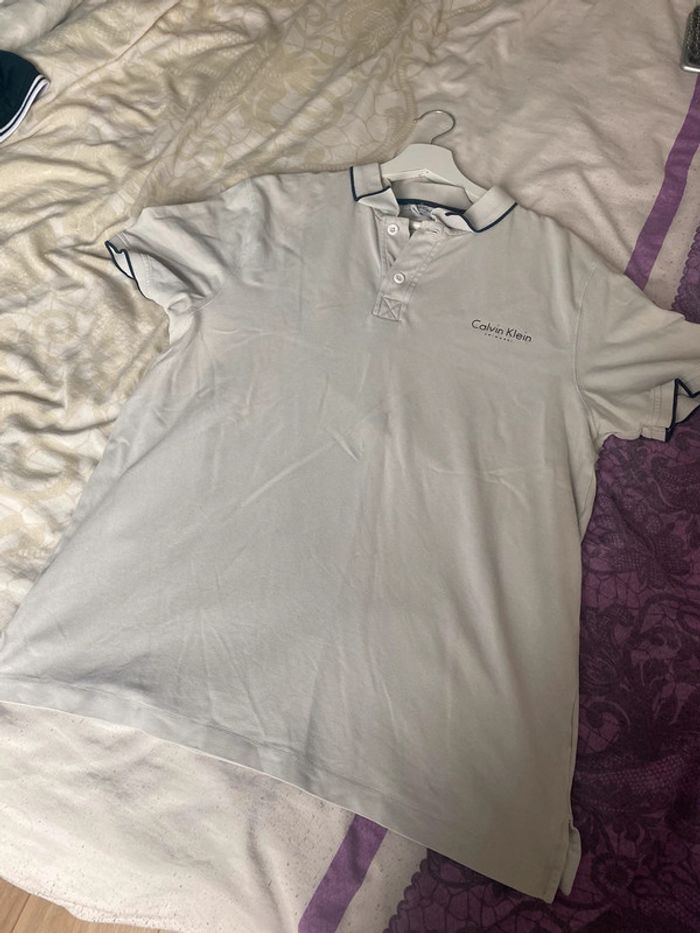 Polo gris