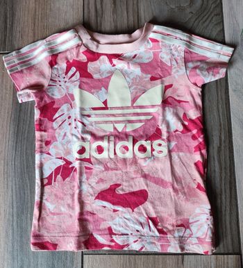 T Shirt ADIDAS  3 mois impeccable