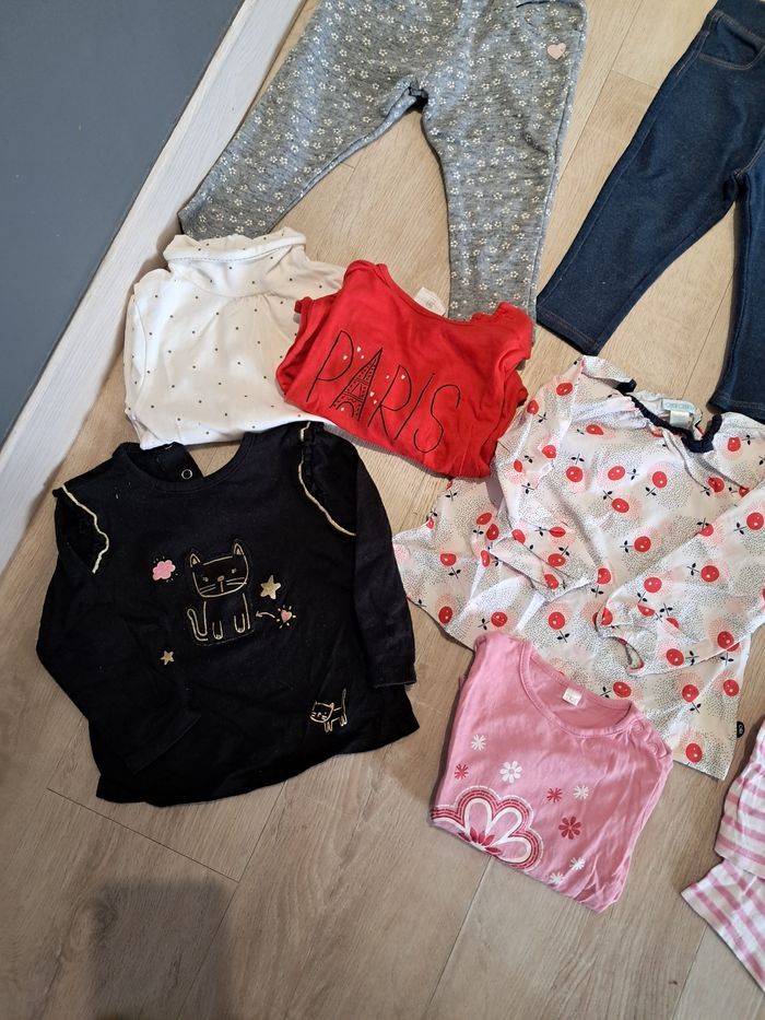 Gros lot de vêtements 12mois neufs et tbe - photo numéro 3