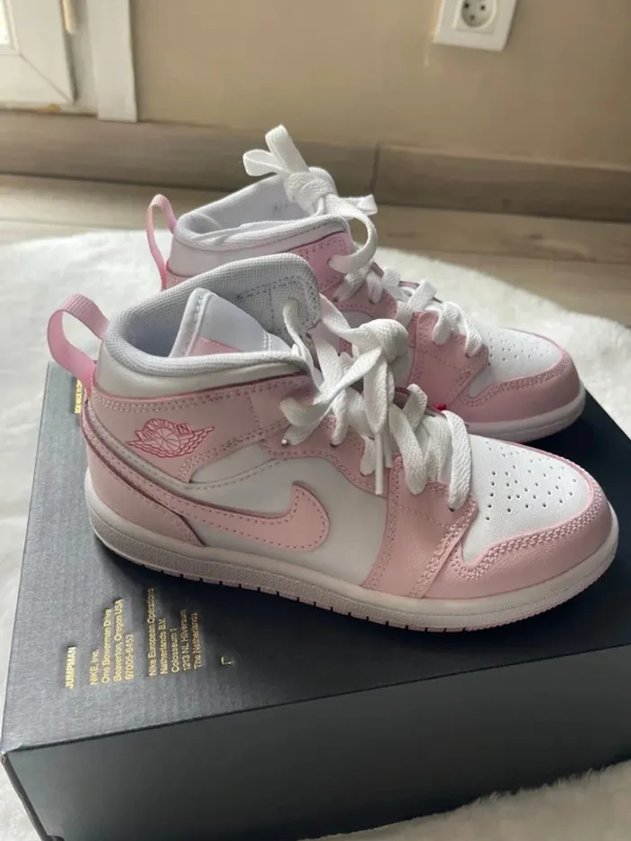 Basket Jordan 1 - photo numéro 3