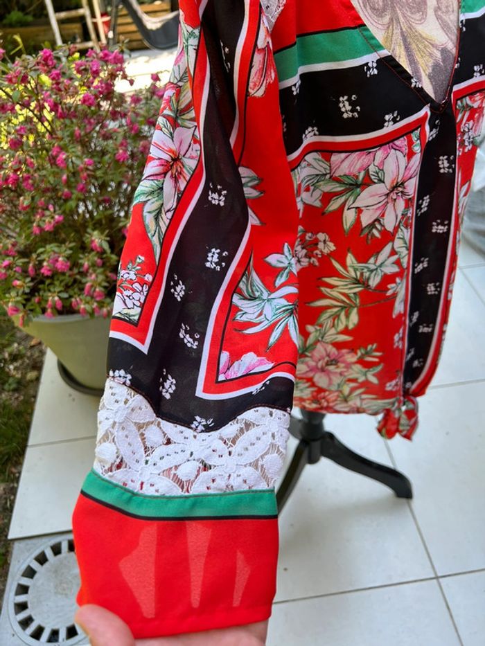 Superbe top avant à motif floral rouge Vietnam dentelle garniture en dentelle taille L - photo numéro 3